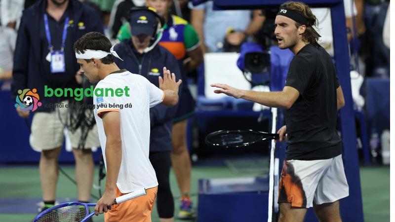 Stefanos Tsitsipas nói với Daniel Altmaier: "Đừng thắc mắc tại sao tôi đánh anh"